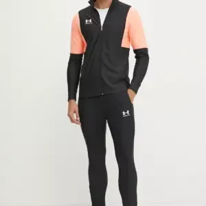 Under Armour Trening Ms Ch. Tracksuit Barbati, Culoarea Negru, 1379592 - answear.ro