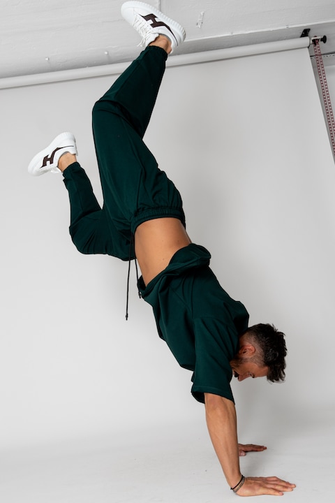 Trening Barbati uFIT - Set Flex Tricou Oversized si pantalon Baggy Bottle Green 15428