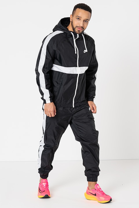 Trening Barbati Nike - Trening lejer cu gluga si model colorblock